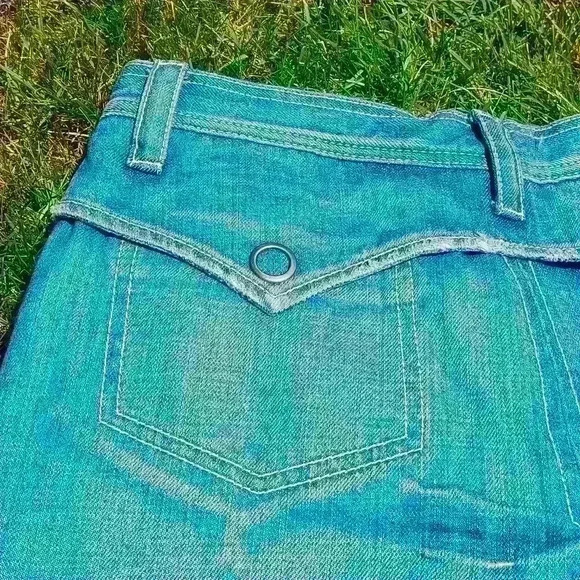 Y2K BCBGirls denim skirt size 2 - Picture 13 of 16